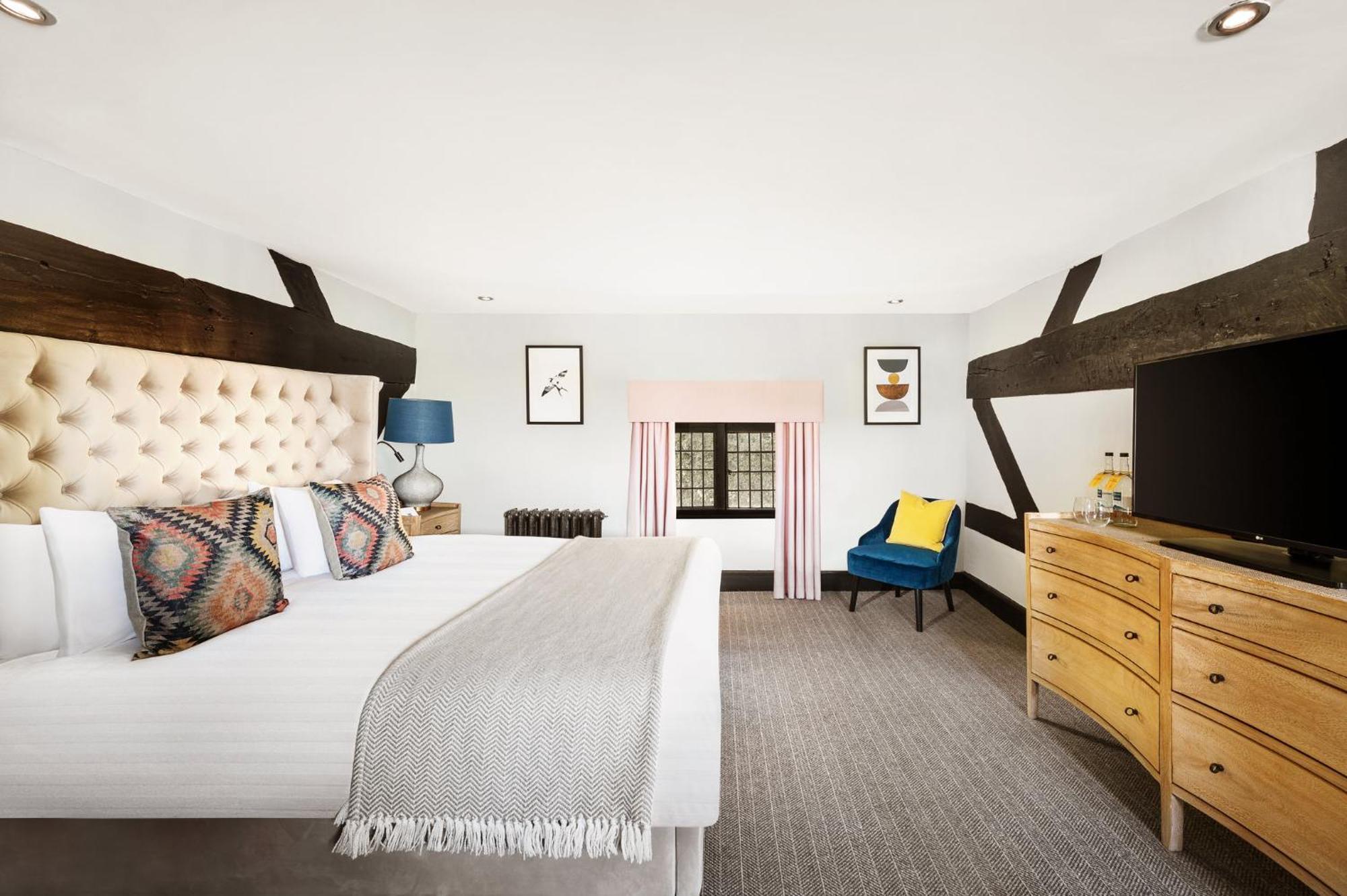 האסלמר Voco Lythe Hill Hotel & Spa By Ihg מראה חיצוני תמונה